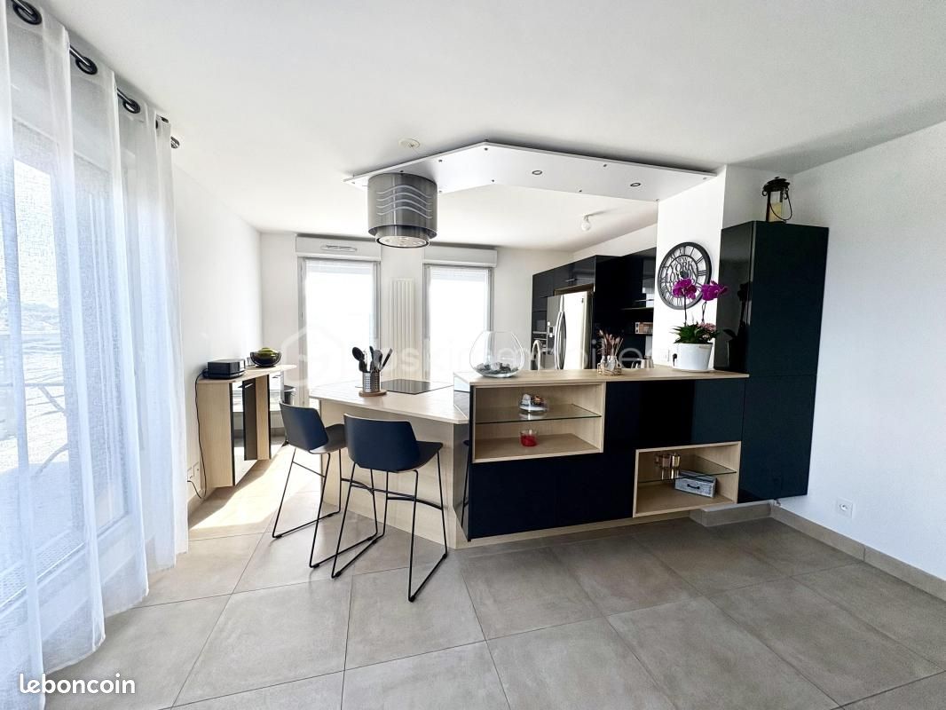 Appartement 5 pièces 87 m² · à Montlhéry · 87 m² · 299 000 €