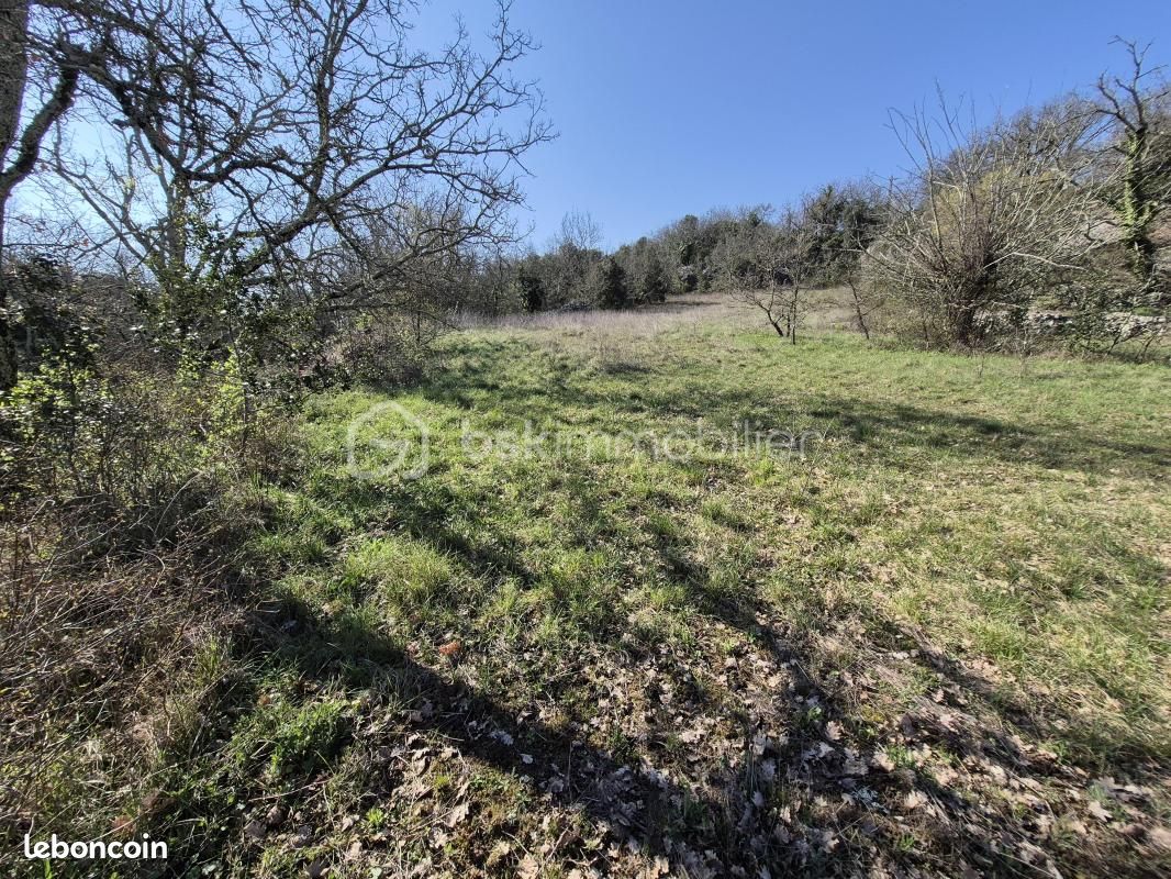 Terrain 2100 m² · à Balazuc · 184 500 €