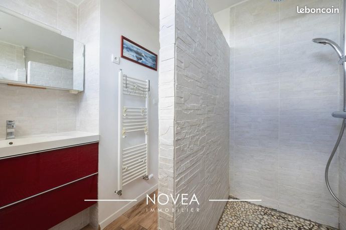 Appartement 4 pièces 91 m² — 12