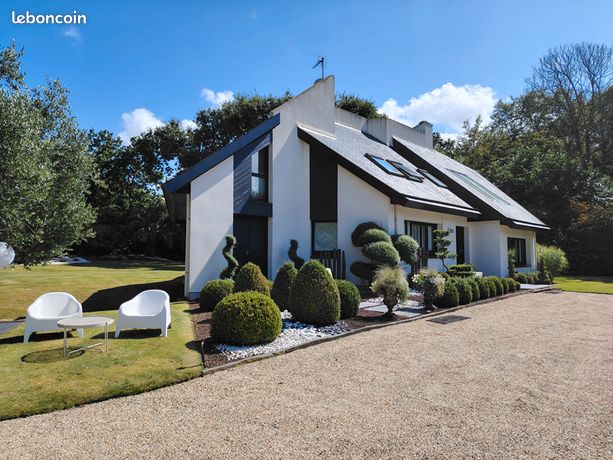 Maison 7 pièces 215 m²