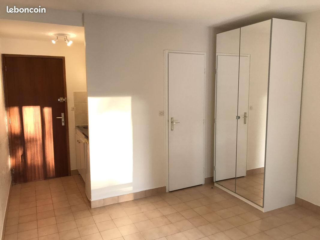 Appartement 1 pièce 19 m² · à Saint-Martin-d'Hères · 19 m² · 490 €/mois