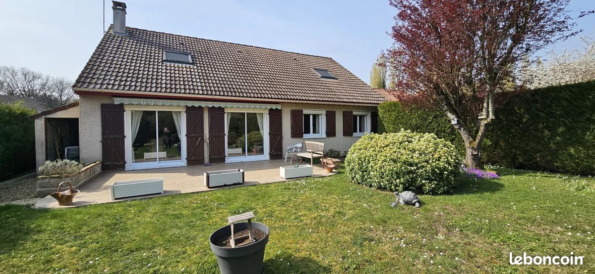 Maison 7 pièces 181 m² · à La Ferté-Alais · 181 m² · 395 000 €