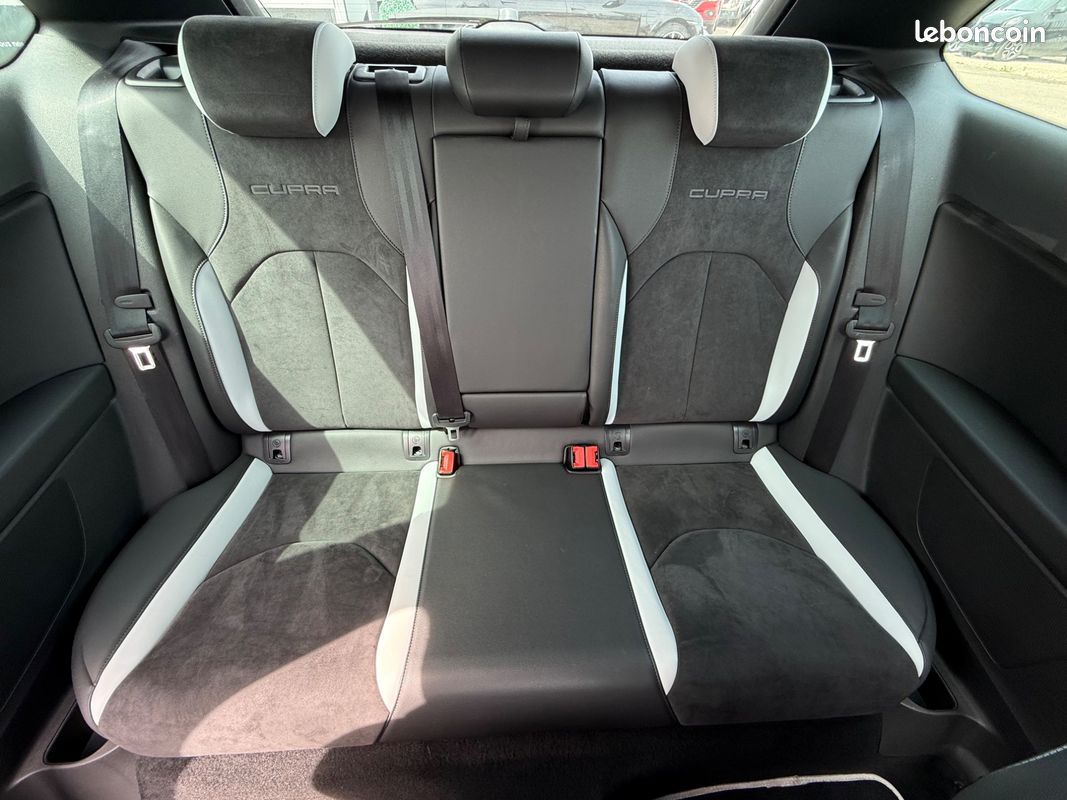 SEAT Leon SC 2.0 TSI 290 CH CUPRA BVA - CARPLAY/ANDROID AUTO - REGULATEUR ADAPTATIF - SIEGES AV CHAUFFANTS - (image 13)