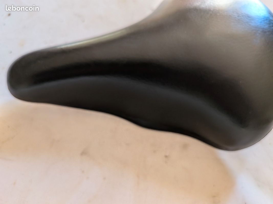 Selle de vélo ville ancien vintage PEUGEOT (image 4)