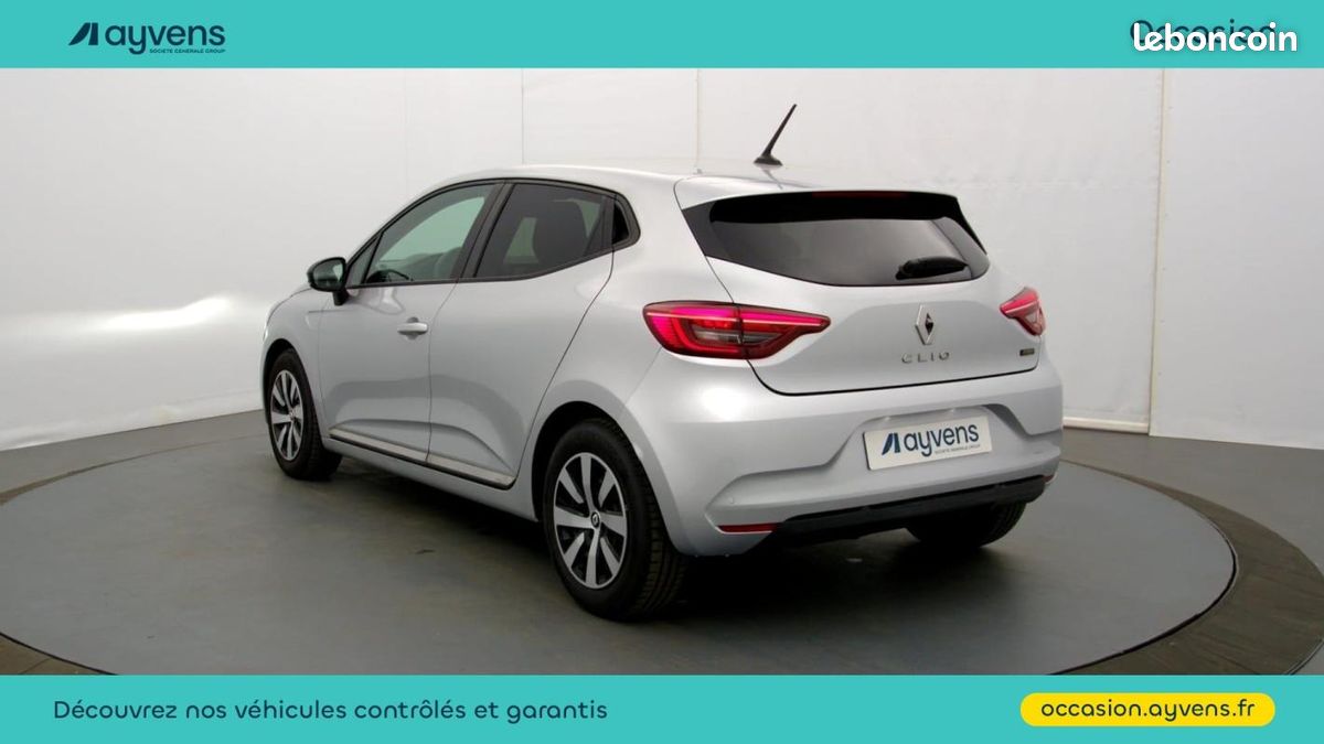 Renault Clio 1.6 E-Tech 145ch full hybrid Evolution (image 13)