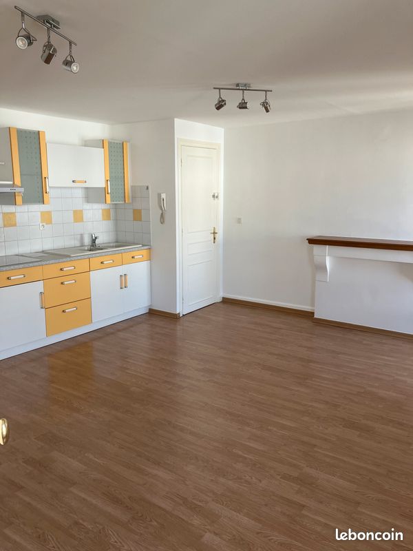 Appartement 2 pièces 55 m² · à Troyes · 55 m² · 560 €