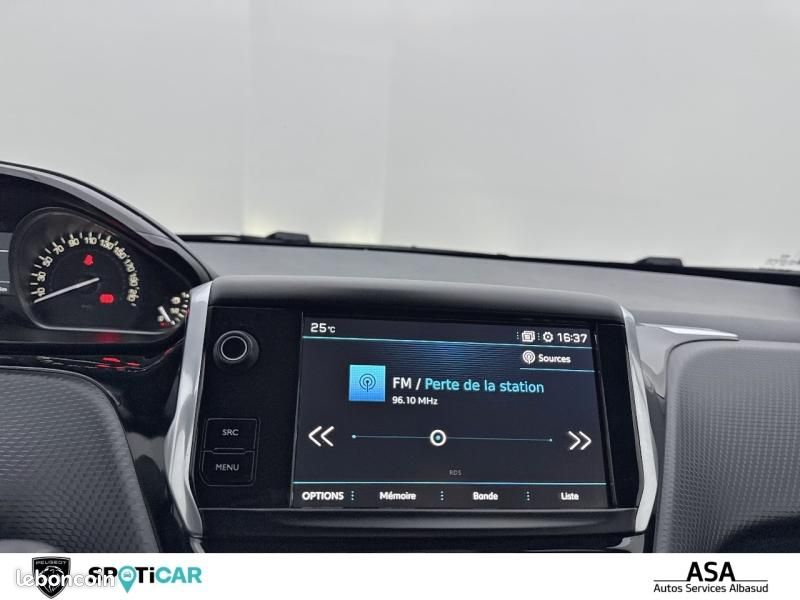 Peugeot 208 1.2 PureTech 110ch Allure S&S 5p (image 15)
