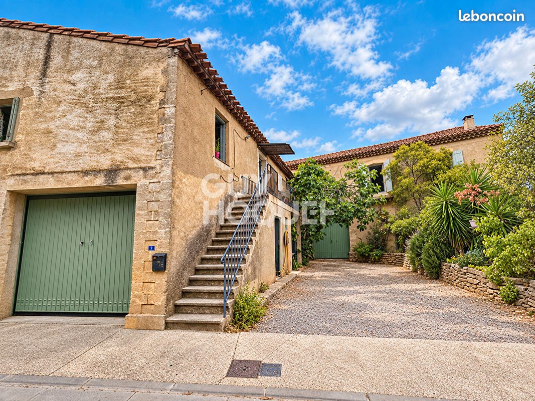 Maison 8 pièces 230 m² · à Pépieux · 230 m² · 260 000 €