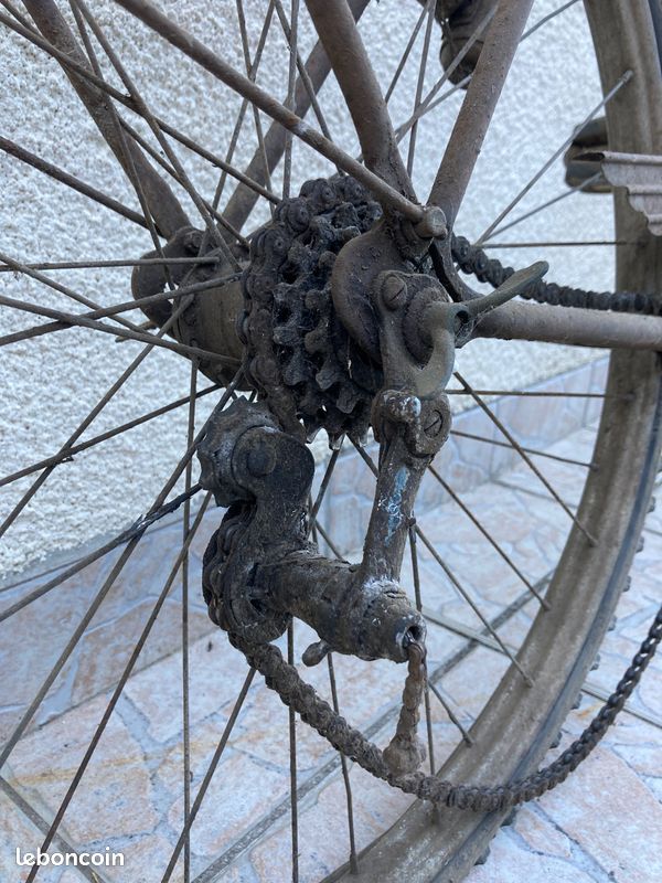 Lot De 25 Câbles De Frein Et De Dérailleur Pour Vélos Anciens - NOS (Neufs D'origine)