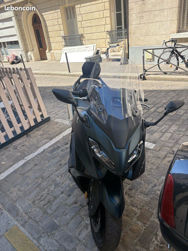 Tmax 560 (image 2)