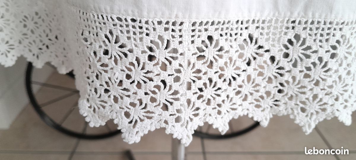jolie chemise de nuit vintage très jolie dentelle taille 40 ref 19M190