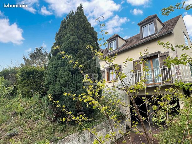 Maison 11 pièces 196 m²