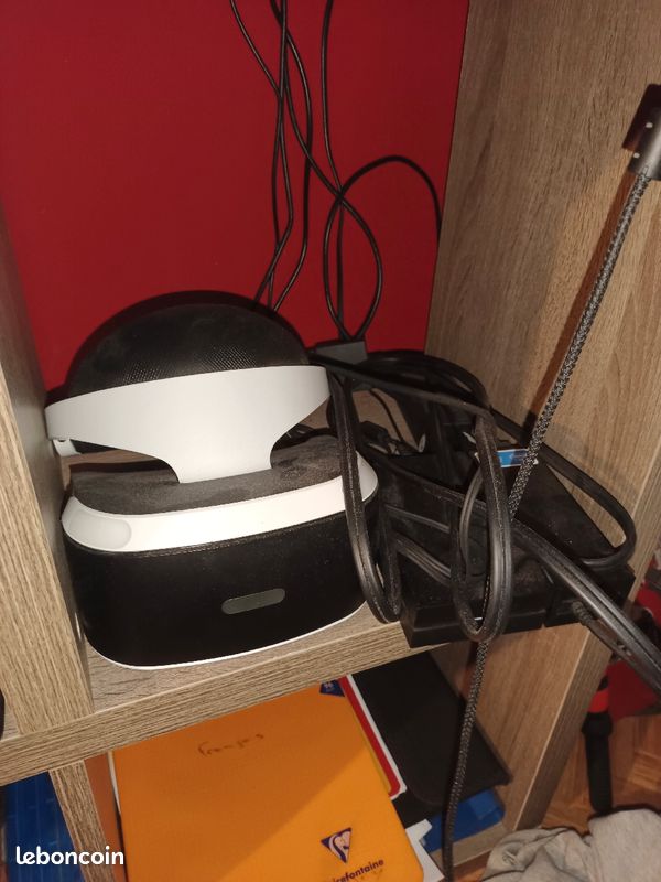 Ps4 pro noire + PS VR + jeux (image 2)