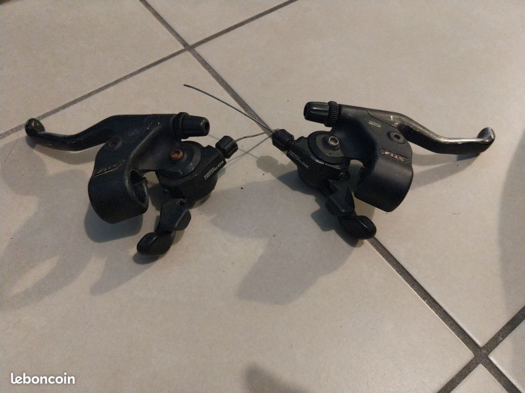 Leviers Deore DX ST-M071 - Équipements vélos