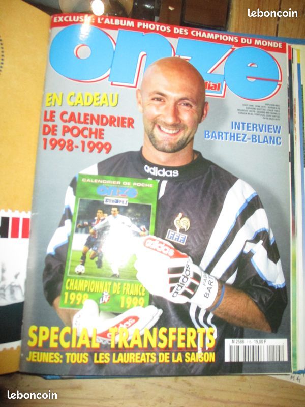 MAGAZINE FOOTBALL ONZE N° 141 EN TRES BON ETAT . VOIR DESCRIPTIF
