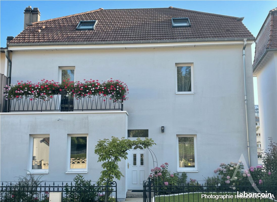 Maison 8 pièces 174 m² · à Saint-Avold · 174 m² · 369 000 €