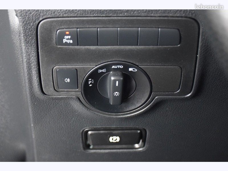 Mercedes Vito Fourgon 114 CDI Compact / L1 - 22 990 HT (image 8)