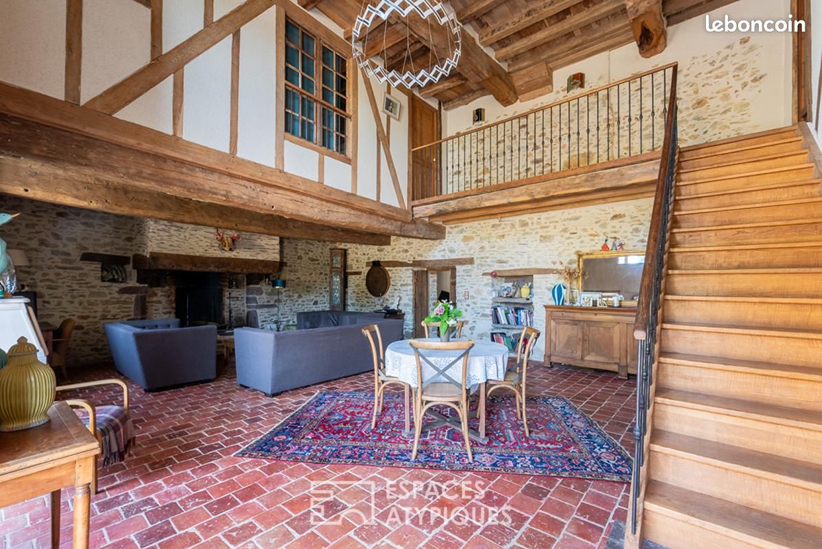 Maison 8 pièces 305 m² · à Janzé · 305 m² · 548 000 €