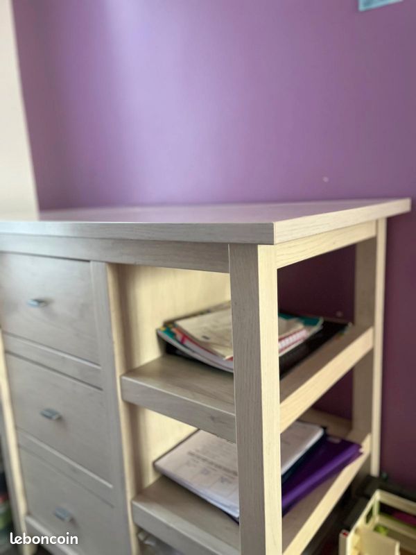 Commode (image 1)