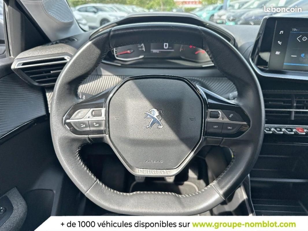 Peugeot 208 PureTech 100 S&S BVM6 Style (image 9)