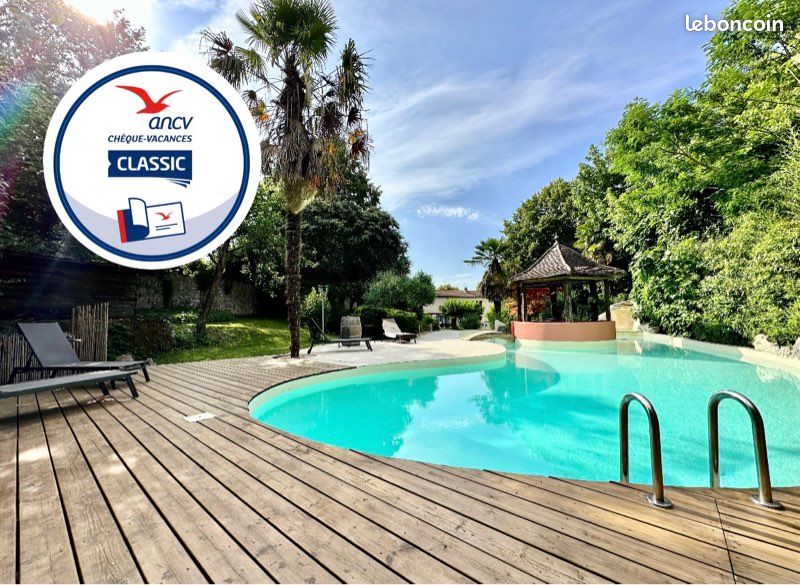 Gîte 11 personnes avec piscine / jacuzzi (image 1)