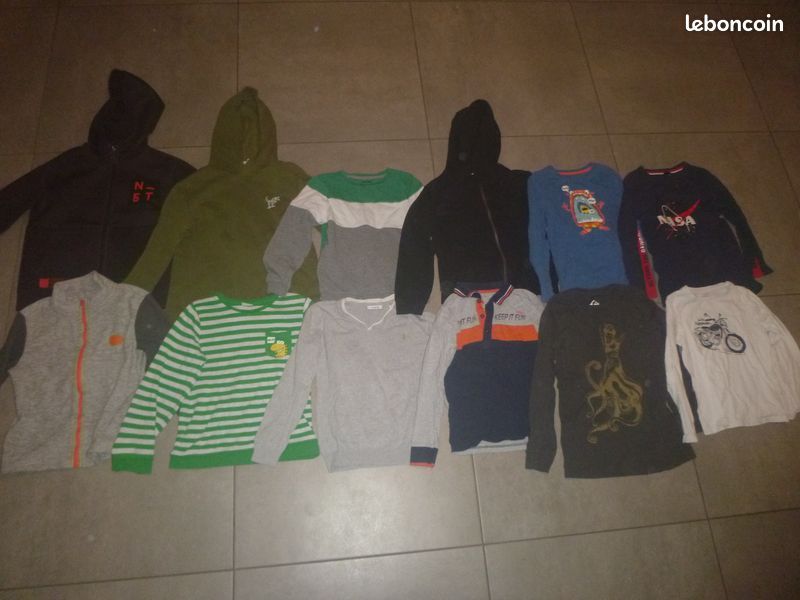 Lot 12 vestes + sweats + pulls 8 ans garçon Okaidi Zara Quicksilver (image 5)