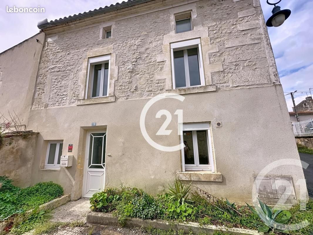 Maison 4 pièces 93 m² · à Saint-Laurent-de-Cognac · 93 m² · 118 100 €