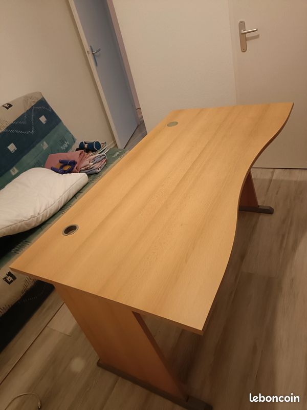Bureau (image 4)
