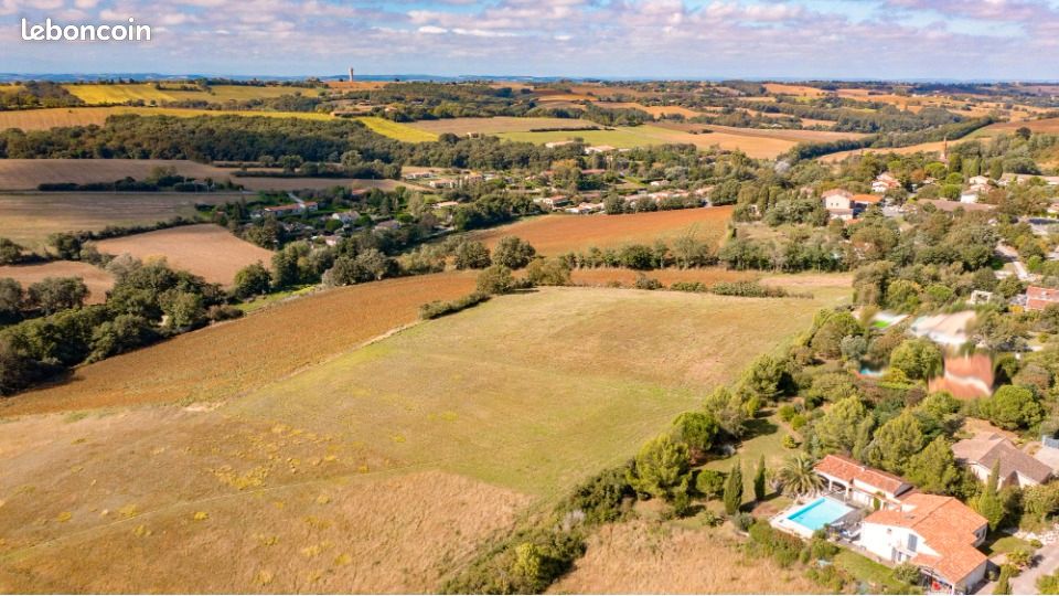 Terrain 992 m² · à Corronsac · 199 900 €