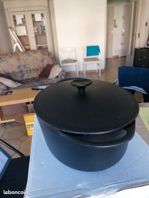 Cocotte fonte 16 d'occasion - Arts de la table
