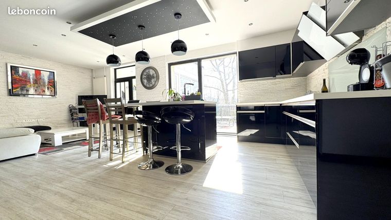 Appartement 5 pièces 105 m²