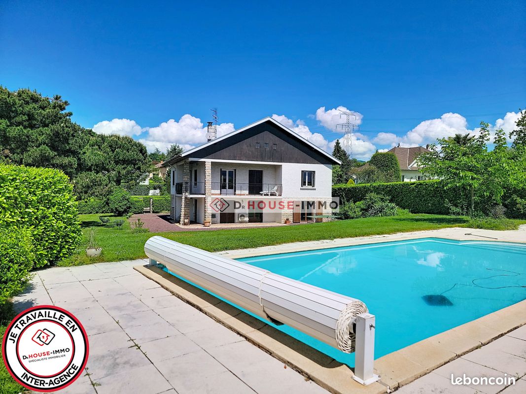 Maison 6 pièces 157 m² · à Moirans · 157 m² · 395 000 €