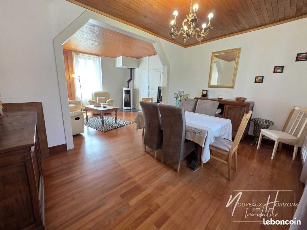 Maison 7 pièces 182 m² · à Saint-Junien · 182 m² · 214 000 €