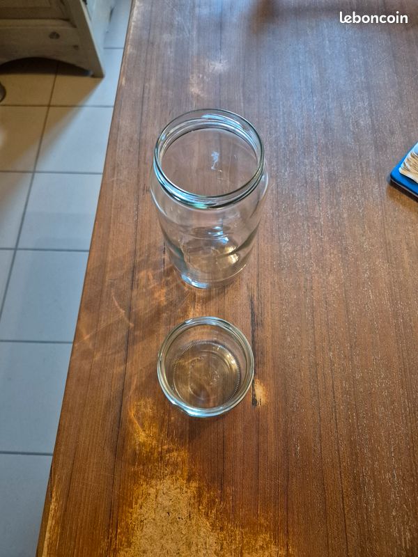 Grand nombre de bocaux de 300 ml et un litres neuf (image 2)