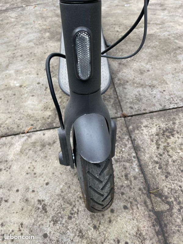 Trottinette électrique Xiaomi (image 1)