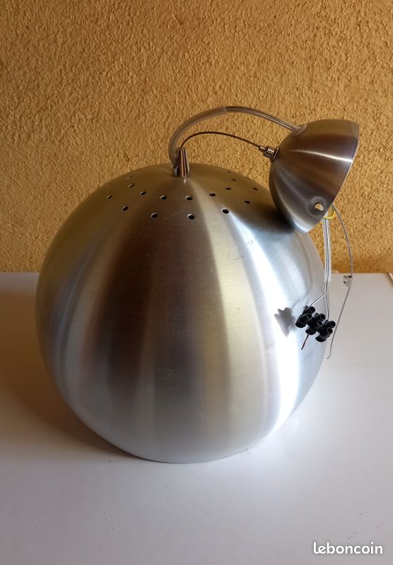 Suspension en metal (image 1)