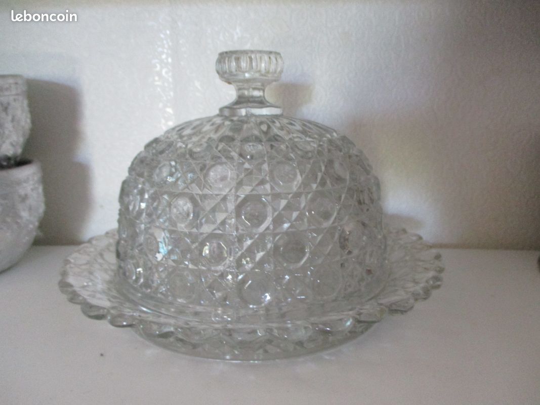 Ancien Plateau à Fromage Baccarat – Cloche Et Plateau – Design Croche Diaman Pierry