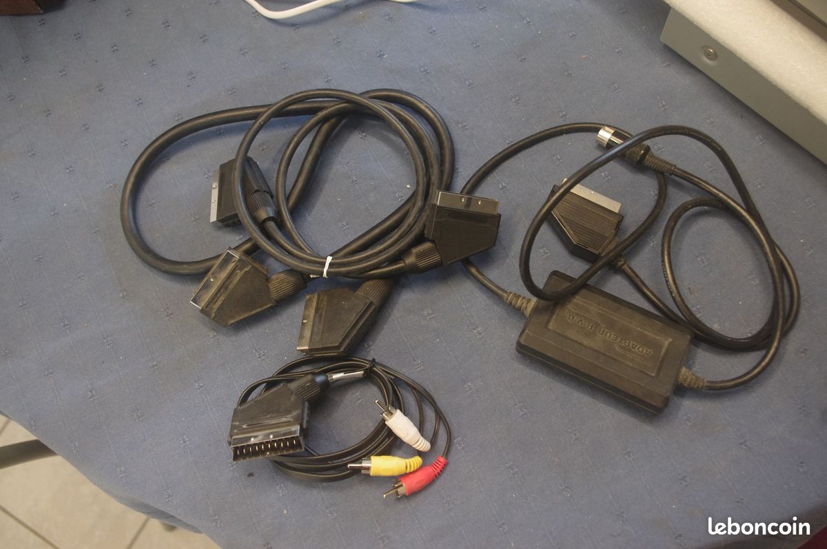 Magnétoscope Toshiba VHS V-852EF - Fonctionnel Avec Télécommande, Câble Péritel Et Notice