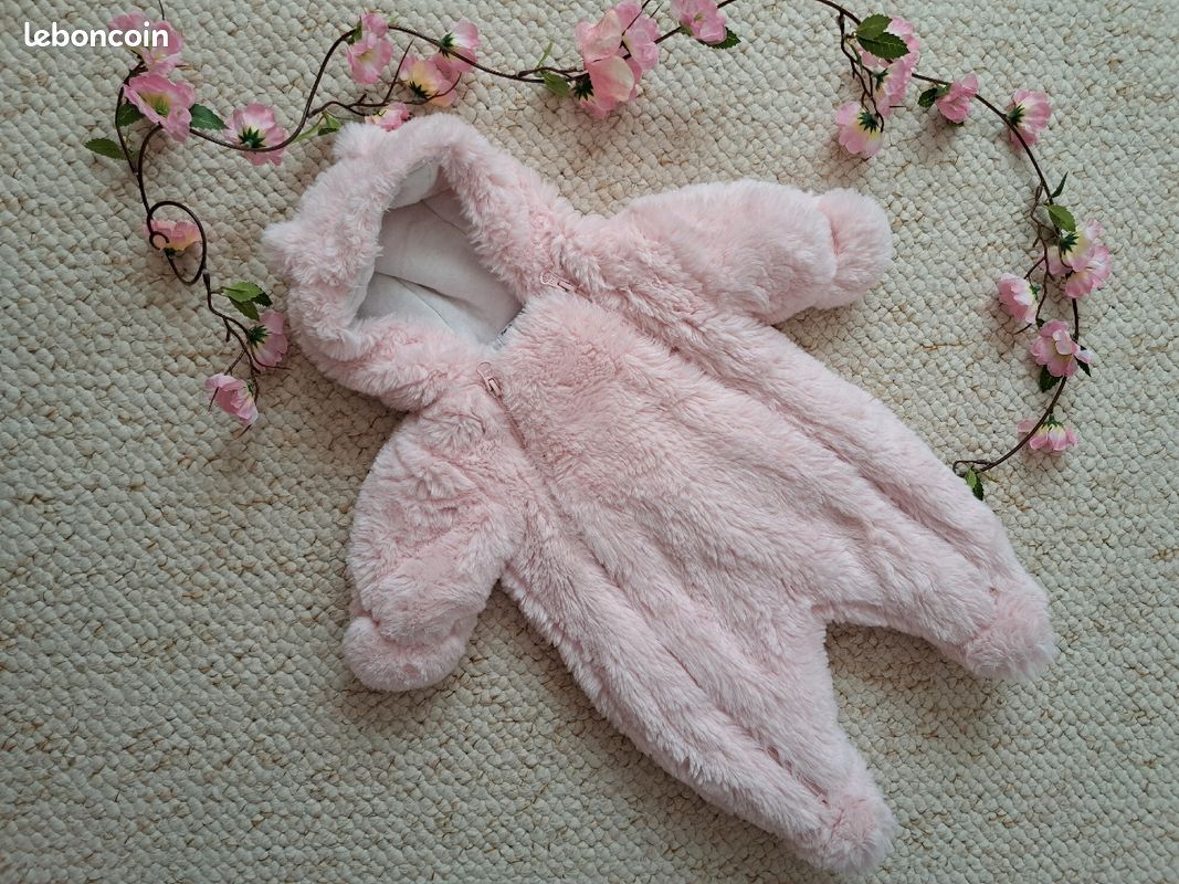 Combinaison fourrure bébé 1 mois (image 1)