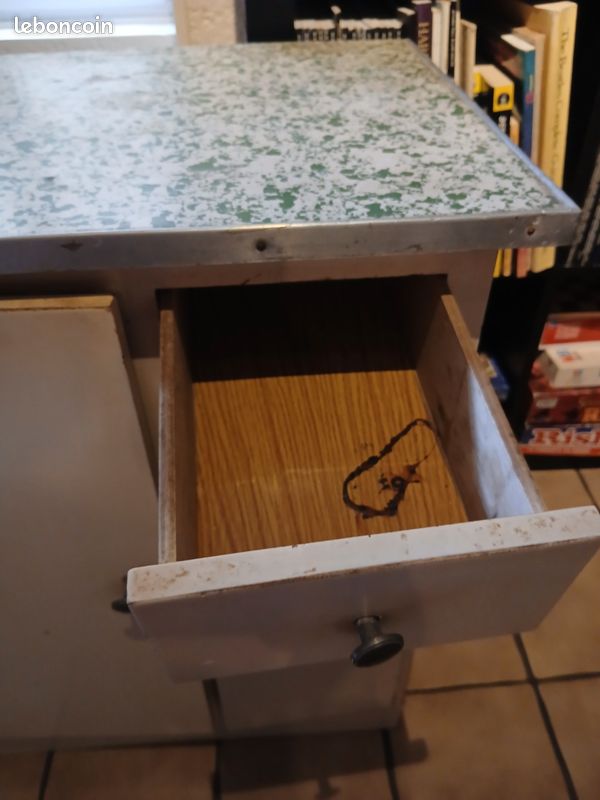 Petit meuble atelier en l'etat (image 4)