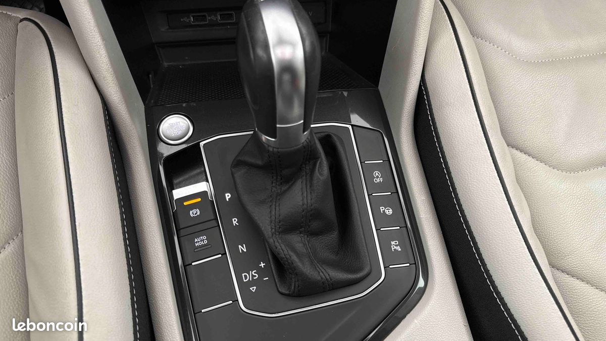 VOLKSWAGEN Tiguan 2.0 TDI 150 DSG7 Carat Exclusive (image 24)