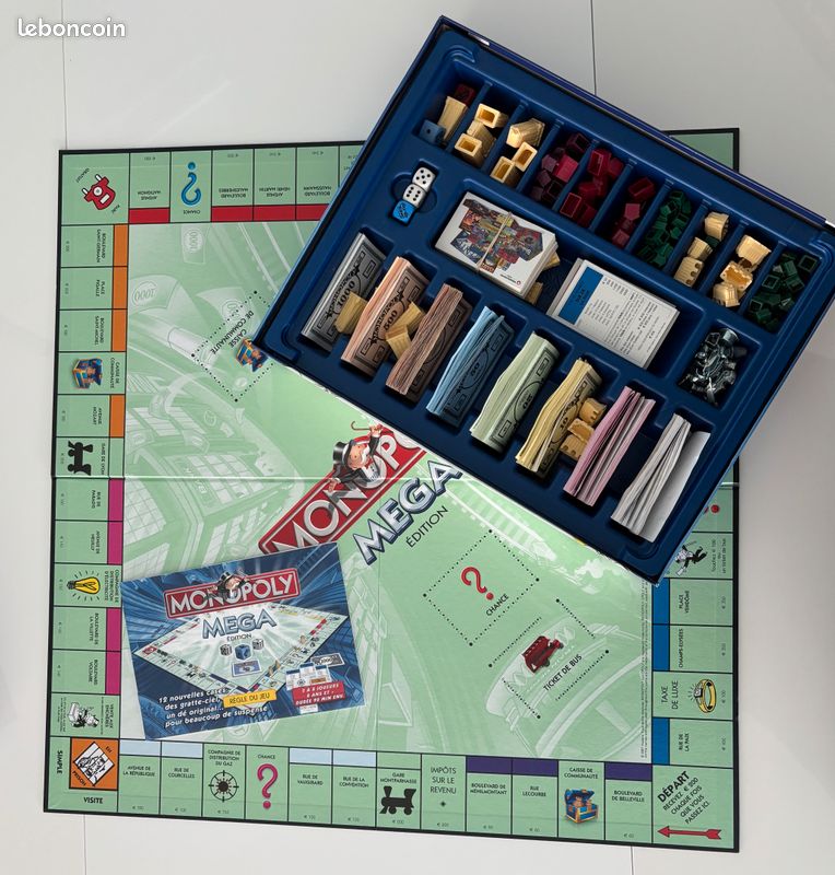 Monopoly Mega Edition (image 1)