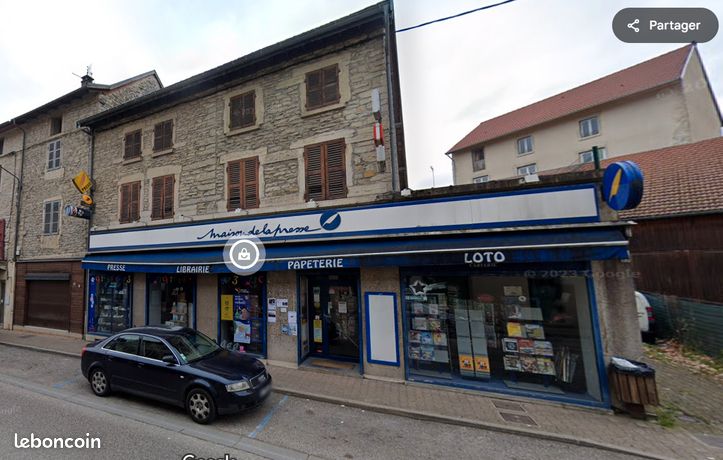 Parking/box 1 pièce 117 m²