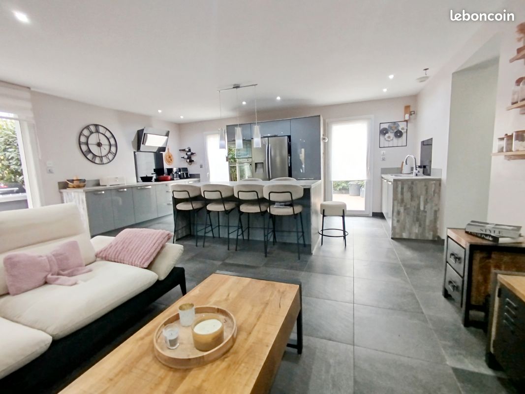 Maison 6 pièces 130 m² · à Thaon-les-Vosges · 130 m² · 289 500 €