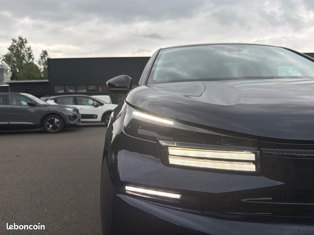 CITROEN C4 Hybride 145 ch e-DCS6 Max (image 8)