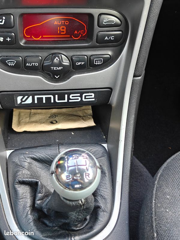 Peugeot 307 HDI 2.0 XS Premium 20044 (image 17)