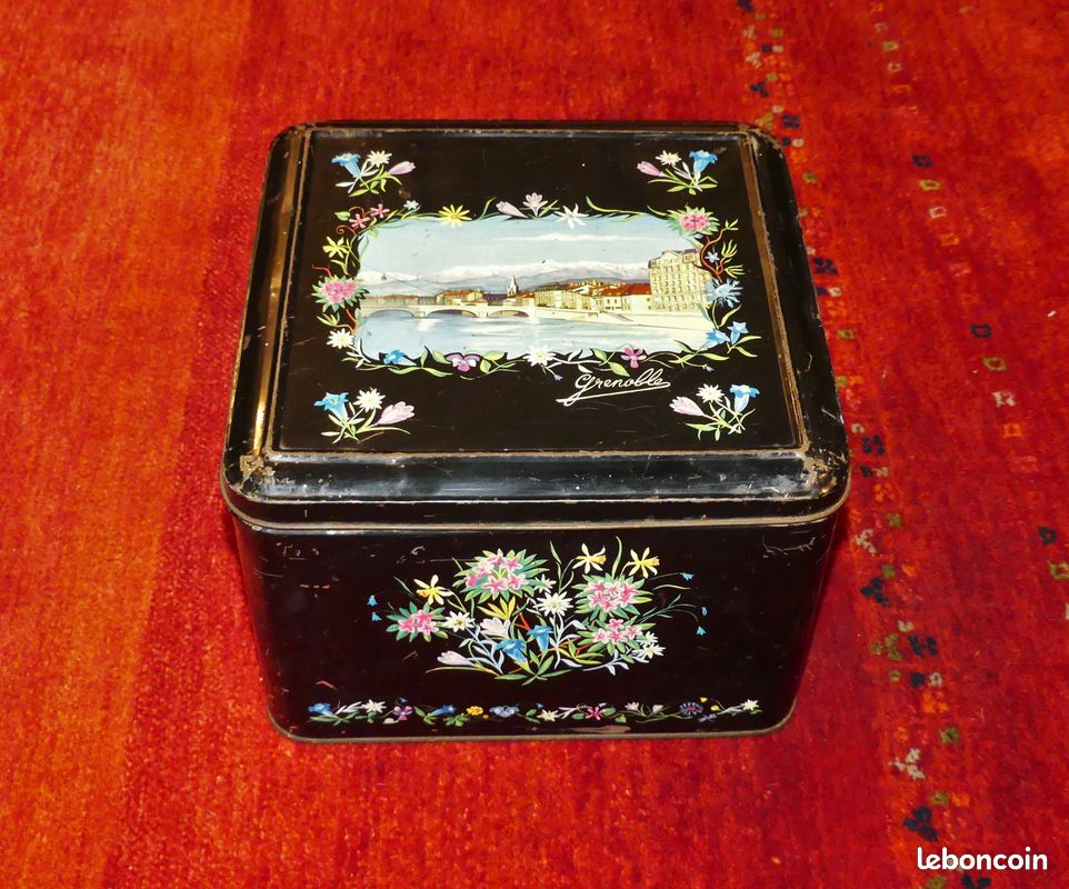 Boîte Aux Lettres Vintage Ransburg En Tôle Peinte à La Main - Fleurs Bleues, Ancien Et Rare