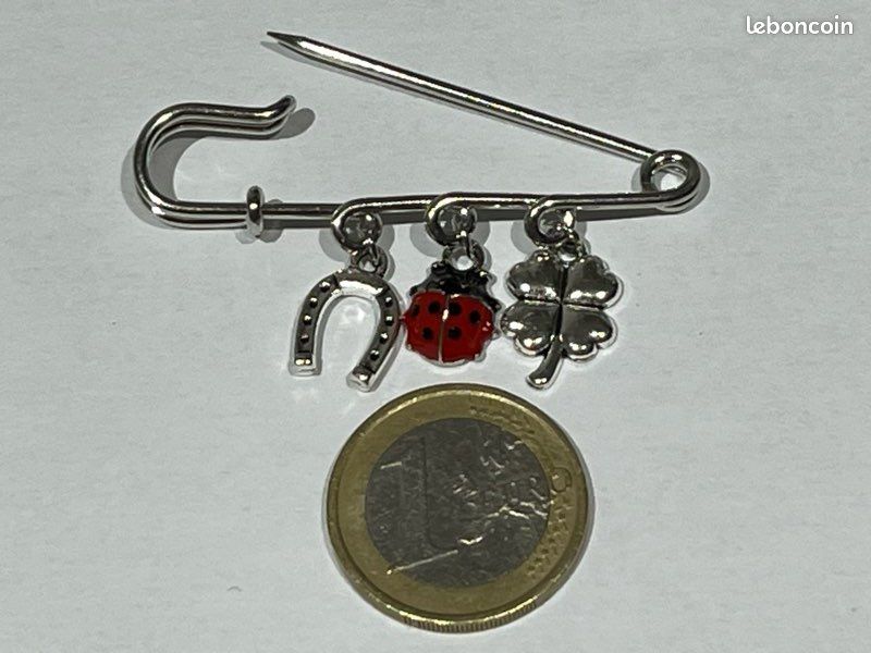 Broche Fer à Cheval Plaquée Or Vintage – Porte-bonheur, état Quasi Neuf