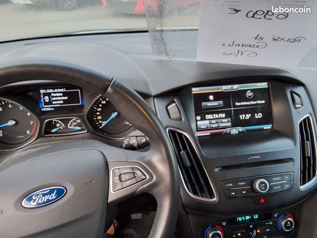 Ford Focus eco booster 100 sync Edition (image 8)