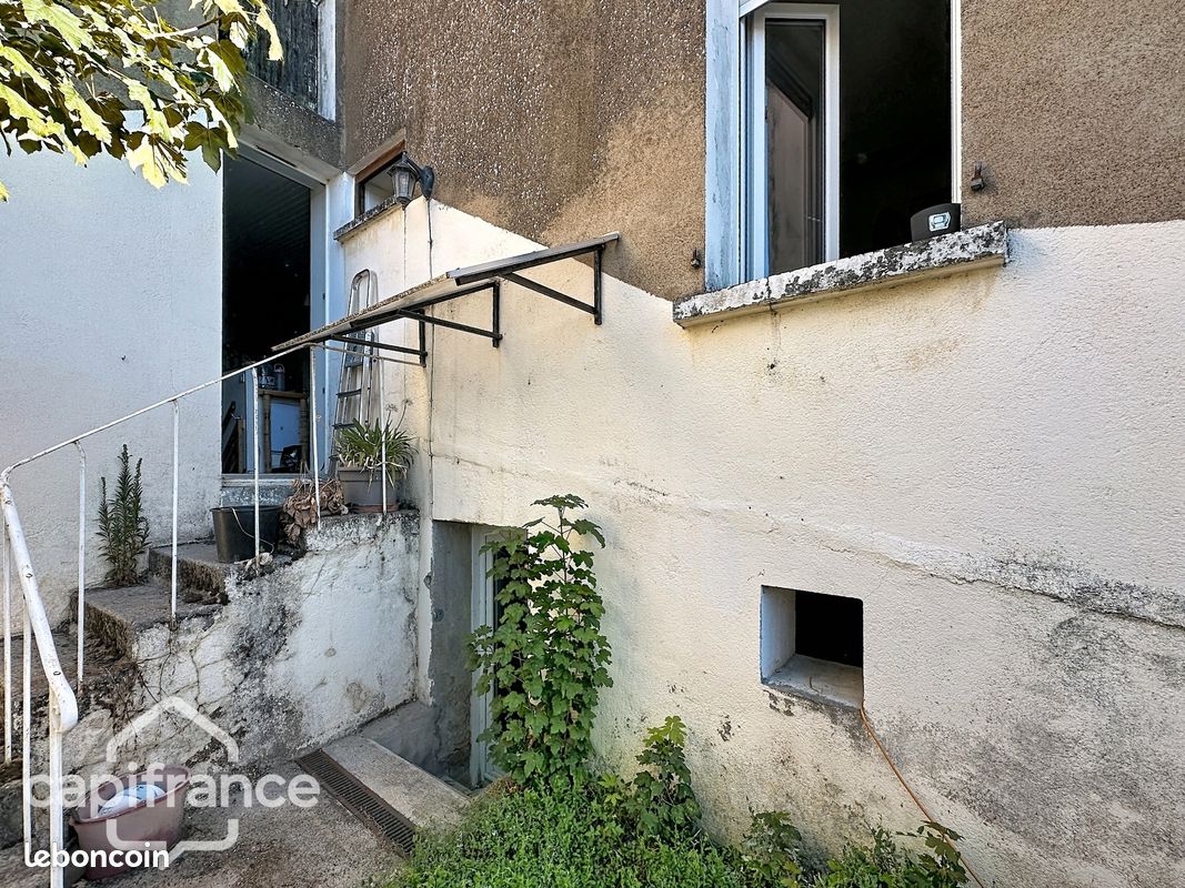 Maison 6 pièces 109 m² · à Thouars · 109 m² · 109 000 €